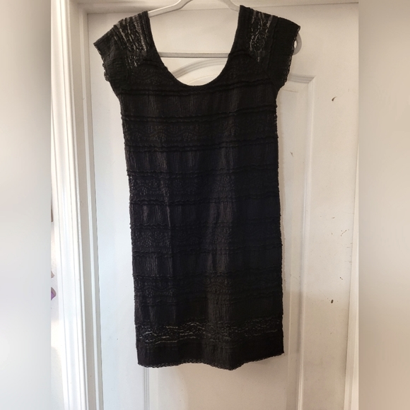 Forever 21 size large black lace dress - Picture 2 of 9